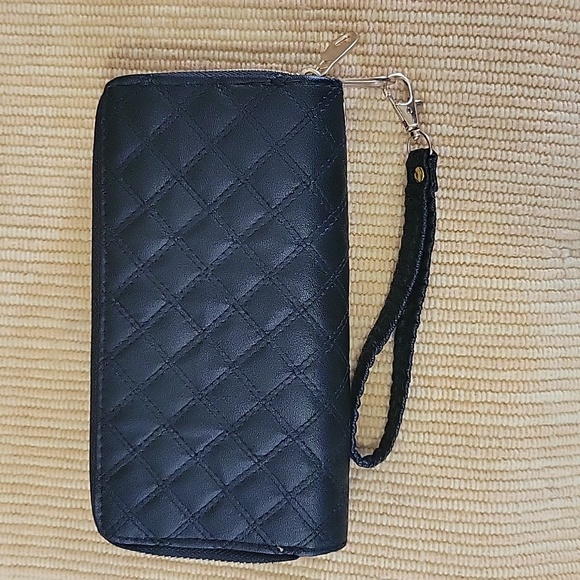 Black Wallet - Picture 2 of 3